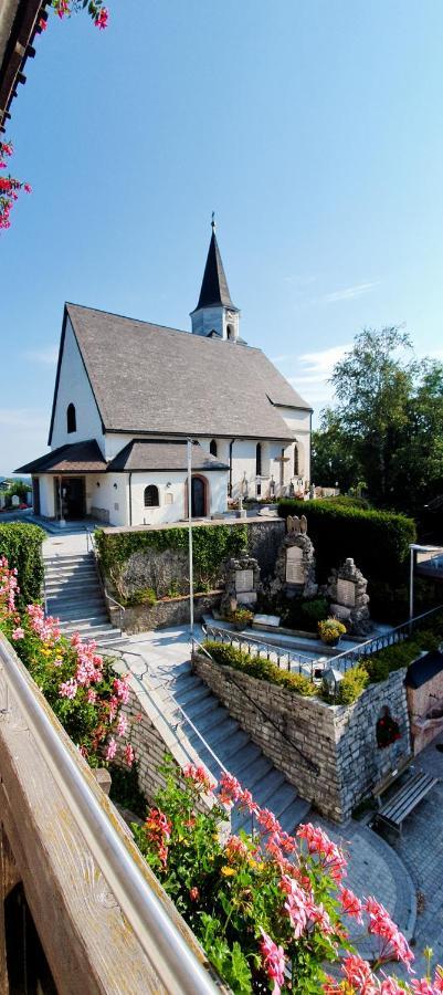 Gasthaus Kirchenwirt Koppl Exterior photo